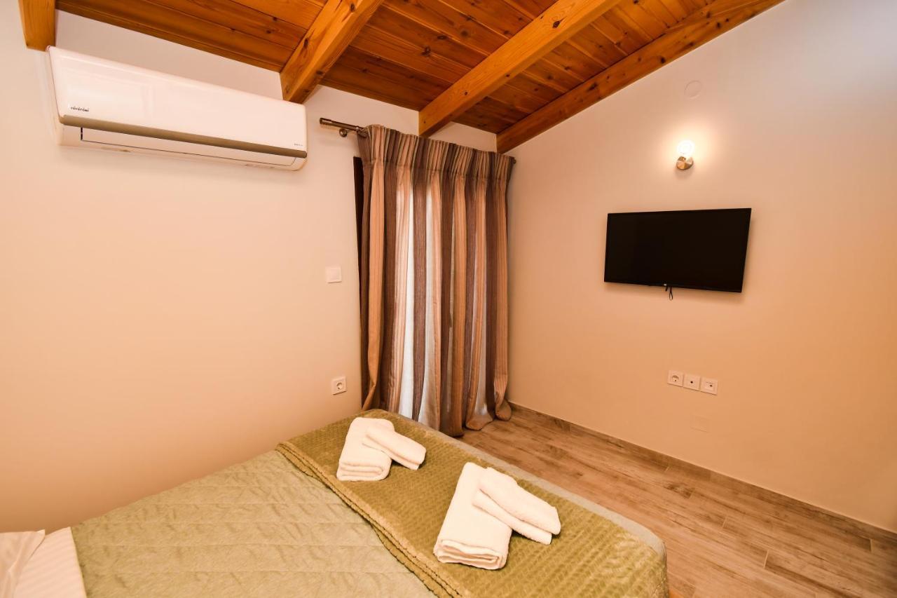 Comfy And Stylish Apt2 Ioannina Bagian luar foto
