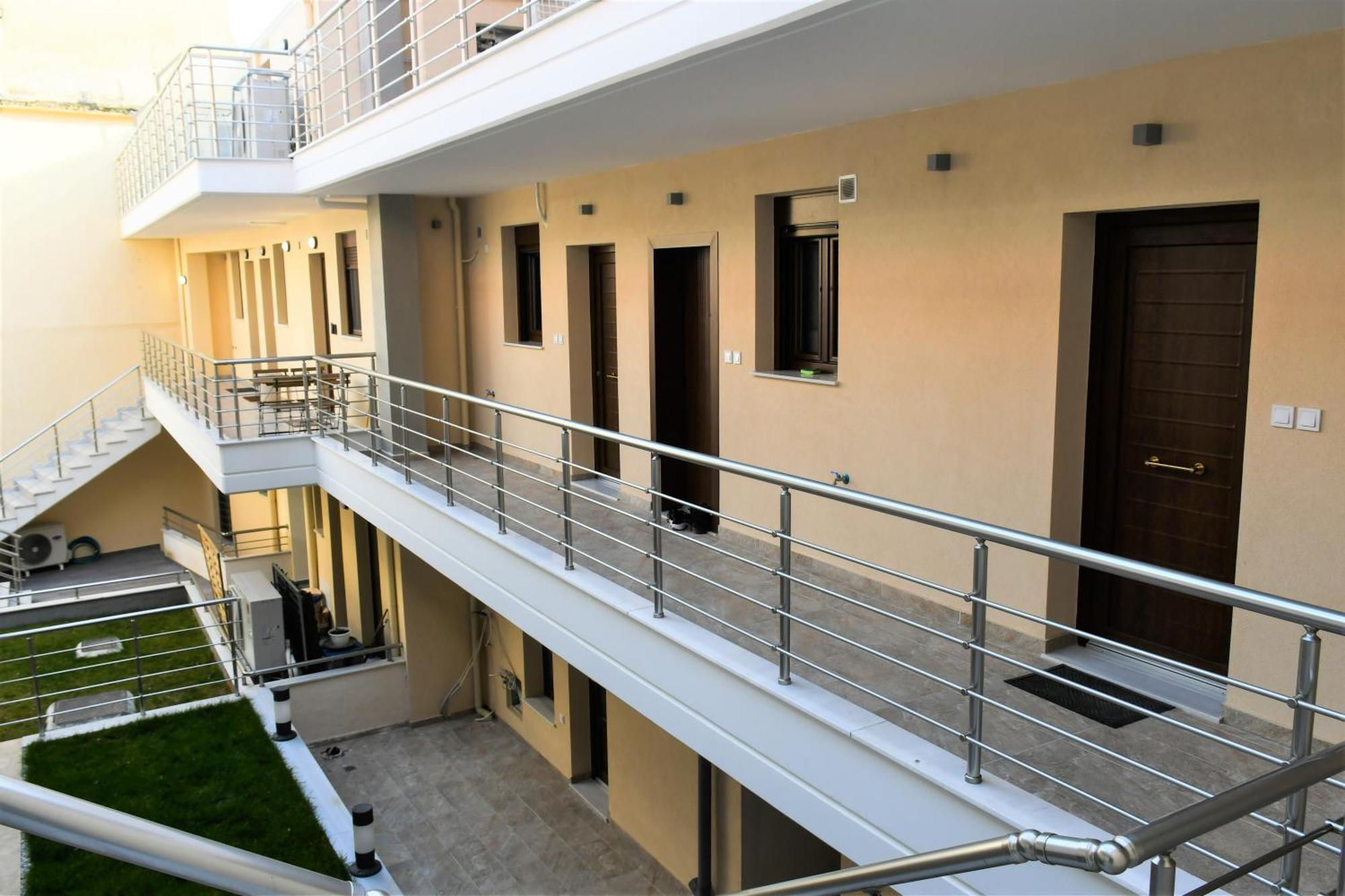 Comfy And Stylish Apt2 Ioannina Bagian luar foto